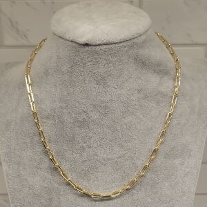 Gold Tone Paperclip Necklace